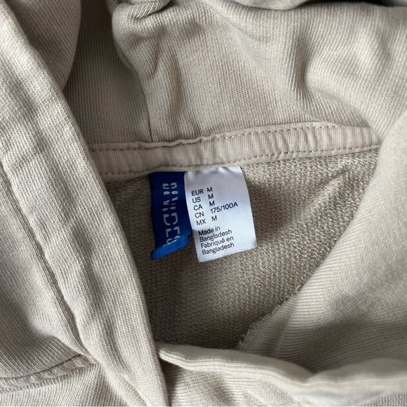 H&M Men’s Beige Hoodie - Picture 2 of 4